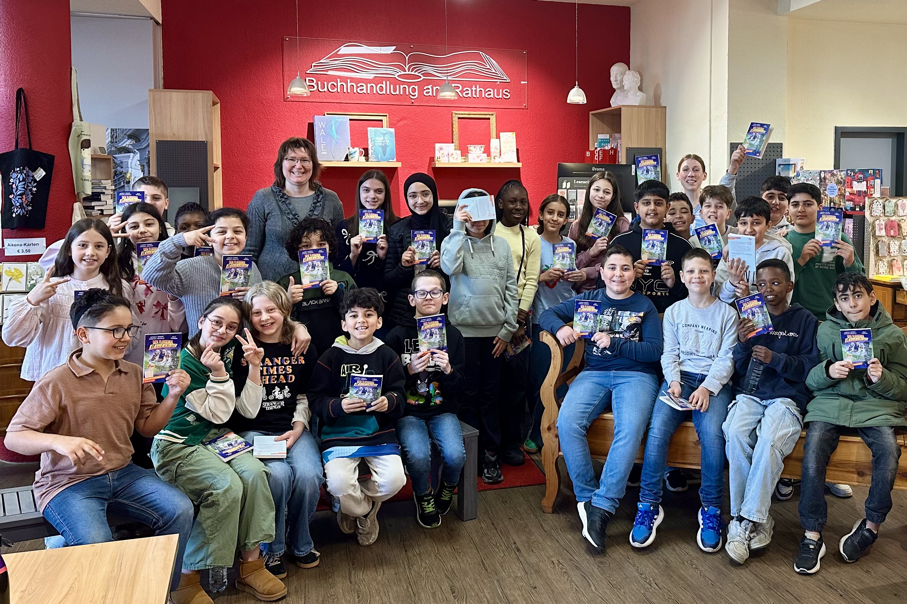 Welttag des Buches: Die Klasse 5b zu Besuch in der Buchhandlung am Rathaus